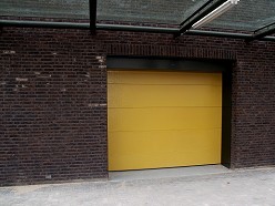 Inbraakwerende (overhead)deuren