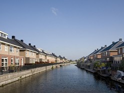 De Groot Vroomshoop Houtbouw: dakelementen
