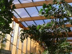 De Groot Vroomshoop Gelijmde Houtconstructies: gelamineerde houten liggers