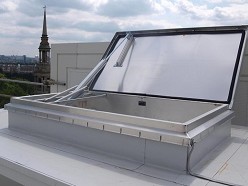 Storax dakluiken type Bilco