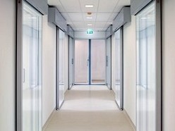 MF-5 Glass glazen schuifdeur voor de zorgsector en de medische en farmaceutische industrie