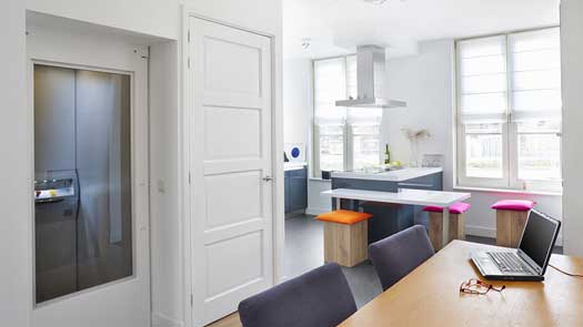 Compacte huislift