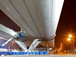 66  kokerliggers voor fly-over 
