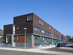 Herenhuizen aan de IBB-laan 