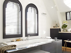 Cleopatra stoomdouche en whirlpool