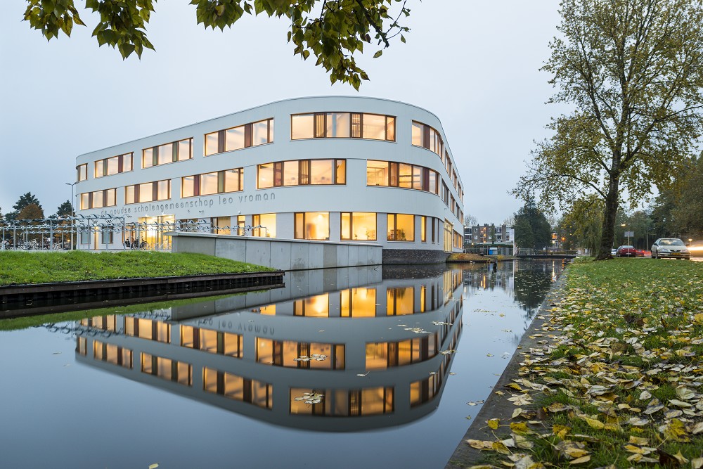 Broekbakema Hoofdgebouw GSG Leo Vroman Architectenweb nl broekbakema-hoofdgebouw-gsg-leo-vroman-architectenweb-nl