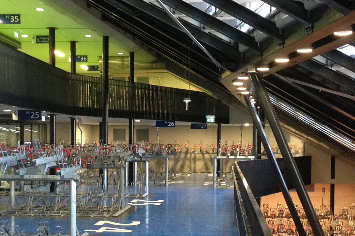 Voorlopig grootste stalling Utrecht geopend - architectenweb.nl