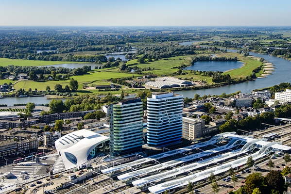 Station Arnhem Centraal Officieel Geopend - Architectenweb.nl