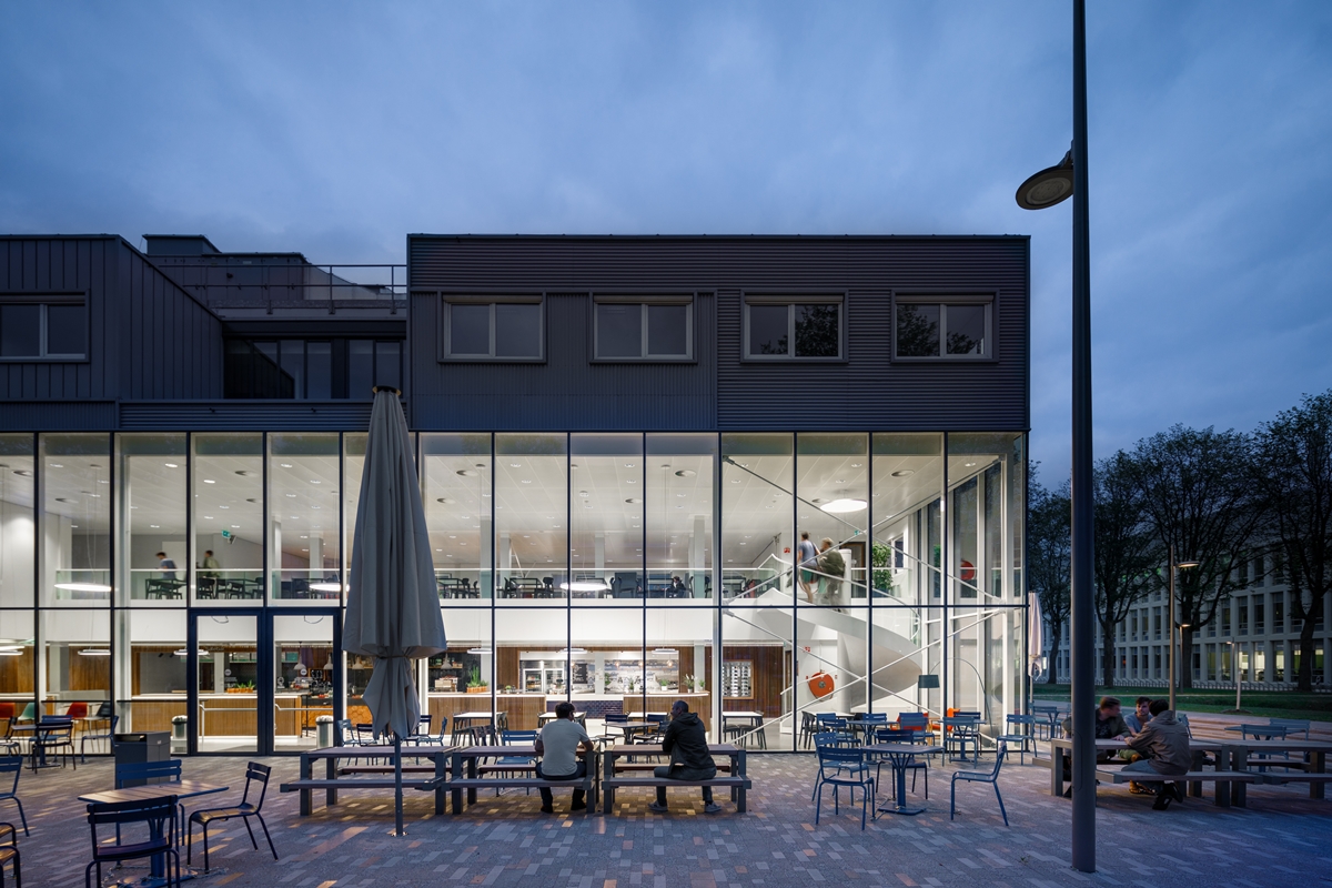Eerste horecaplekken 'nieuwe stijl' op campus TU Delft - architectenweb.nl