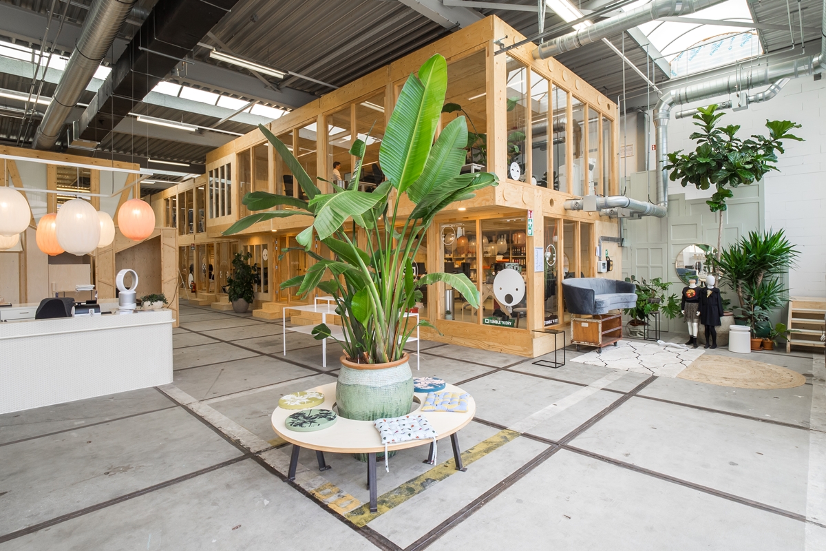 duurzame grondstof medeklinker dreigen Sustainer Homes | Duurzaam, circulair hoofdkantoor Sissy Boy -  architectenweb.nl