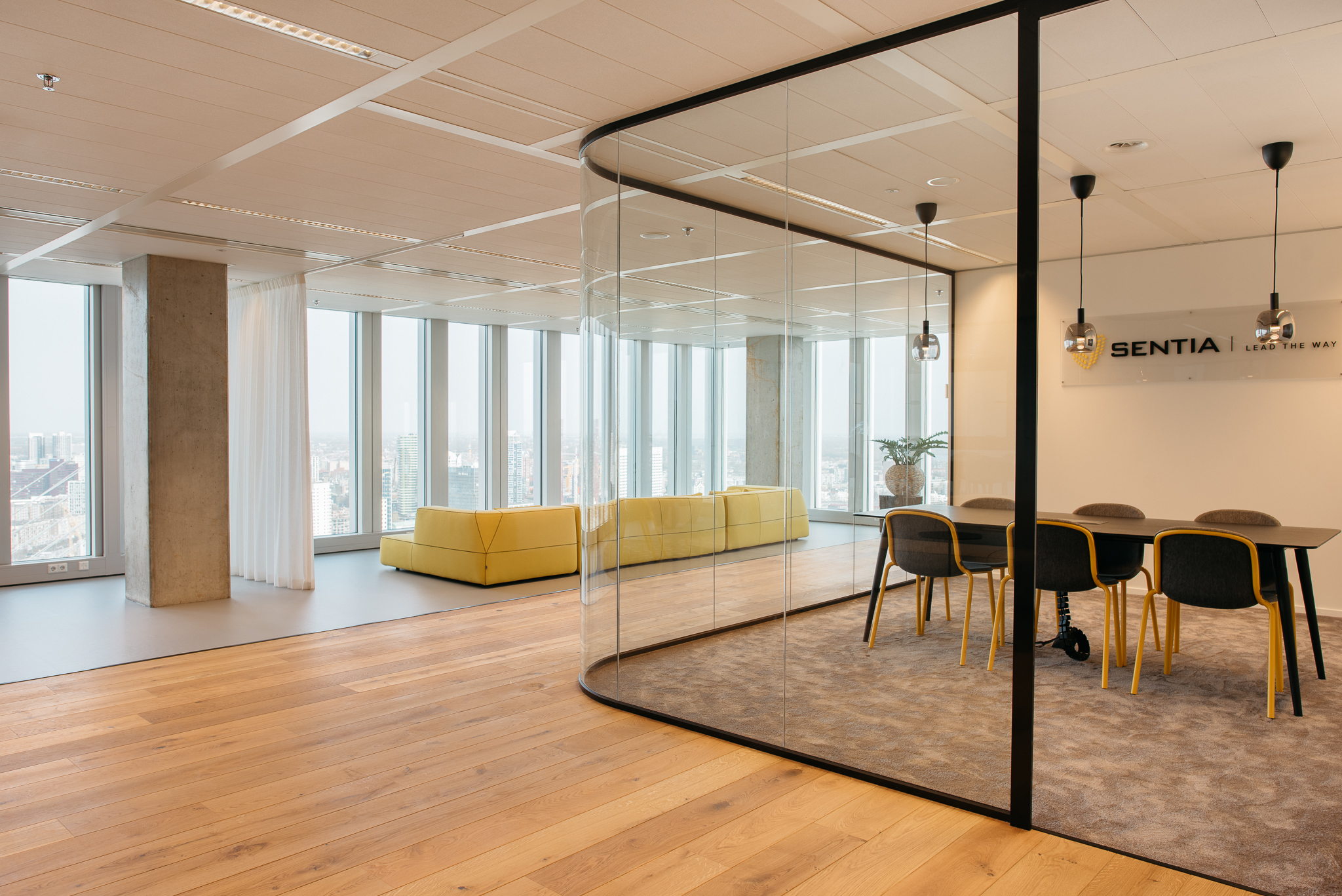 Tétris Design & Build | Kantoorinterieur op 33ste verdieping ...