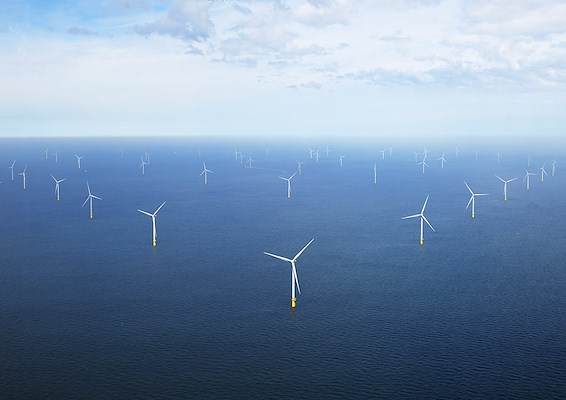 Grootste windmolenpark op zee van Nederland is af - architectenweb.nl