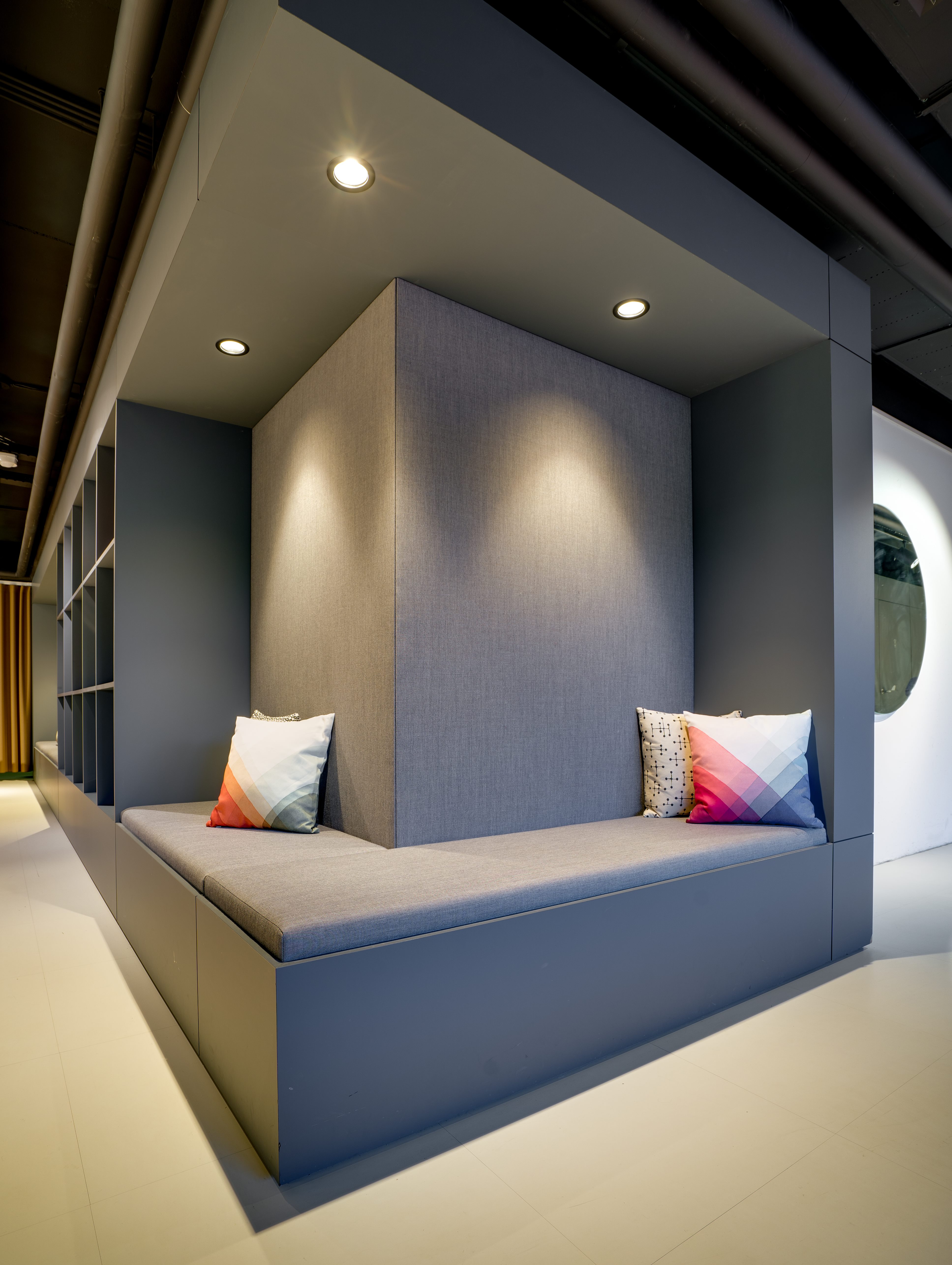 deOntwerpbar Transformatie kantoor Vitra Nederland architectenweb.nl