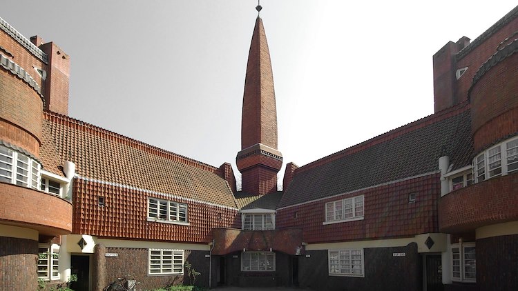 Pameran “Indonesia and the Amsterdam School” di Heat Ship Museum