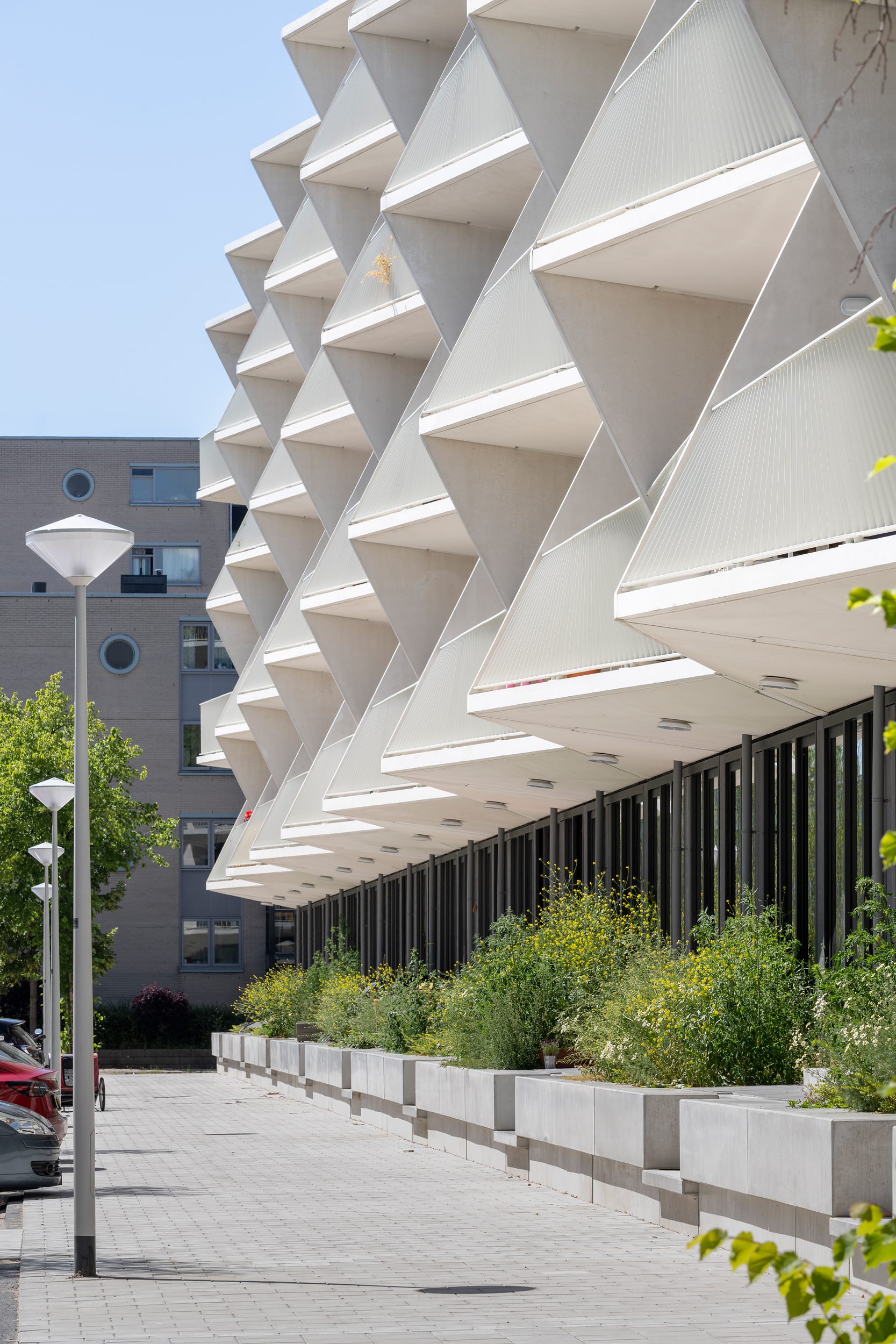 MVSA Realiseert Woongebouw Met Opvallende Gevel Tegenover ...