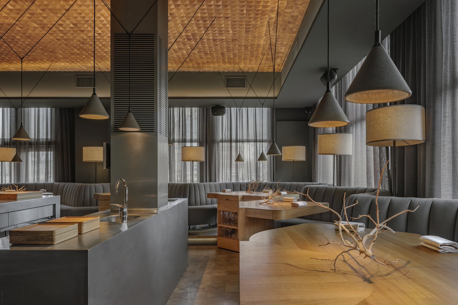 Nieuw interieur van sterrenrestaurant voor optimale eetervaring ...