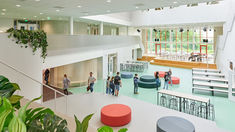 Nieuwbouw Ashram College in Alphen aan den Rijn in gebruik genomen ...