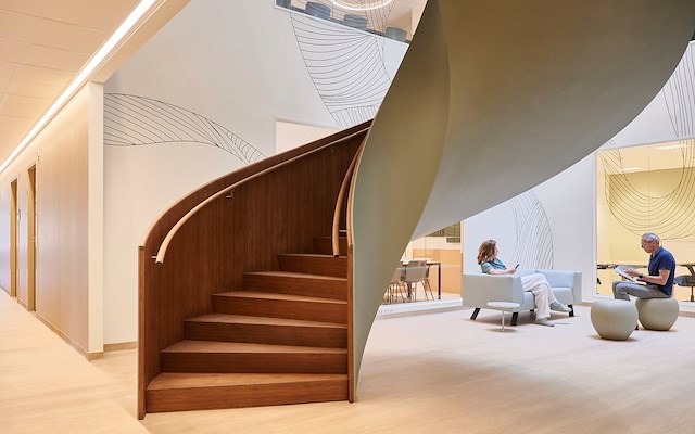 wakeda様 umc3-sec2、umc9-sec2、umc12-057 Stijn en Dave zorgen voor een snel, betrouwbaar en veilig netwerk